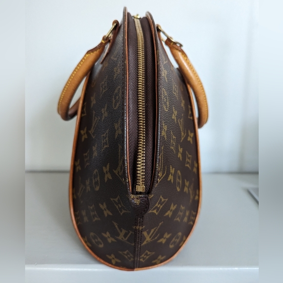 Authentic Louis Vuitton Monogram Canvas Ellipse MM Handbag - Picture 4 of 11
